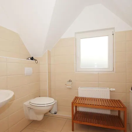 Wellenlaeufer Haus - Sauna, Terrasse, Garten Holiday home Glowe