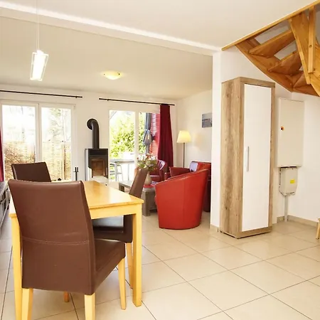 Holiday home Wellenlaeufer Haus - Sauna, Terrasse, Garten